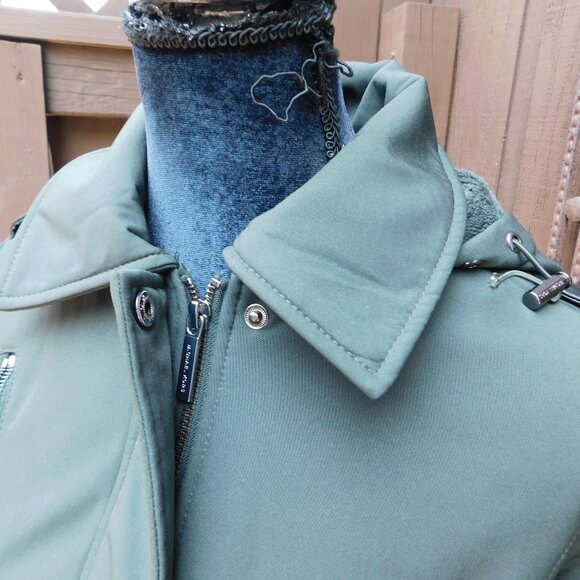 Michael Kors S Black Weatherproof Fleece Lined Hooded Zip Up Belted Coat - Picture 6 of 9